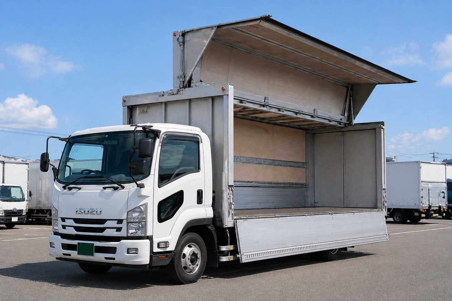 4tウイング（ISUZU FORWARD）